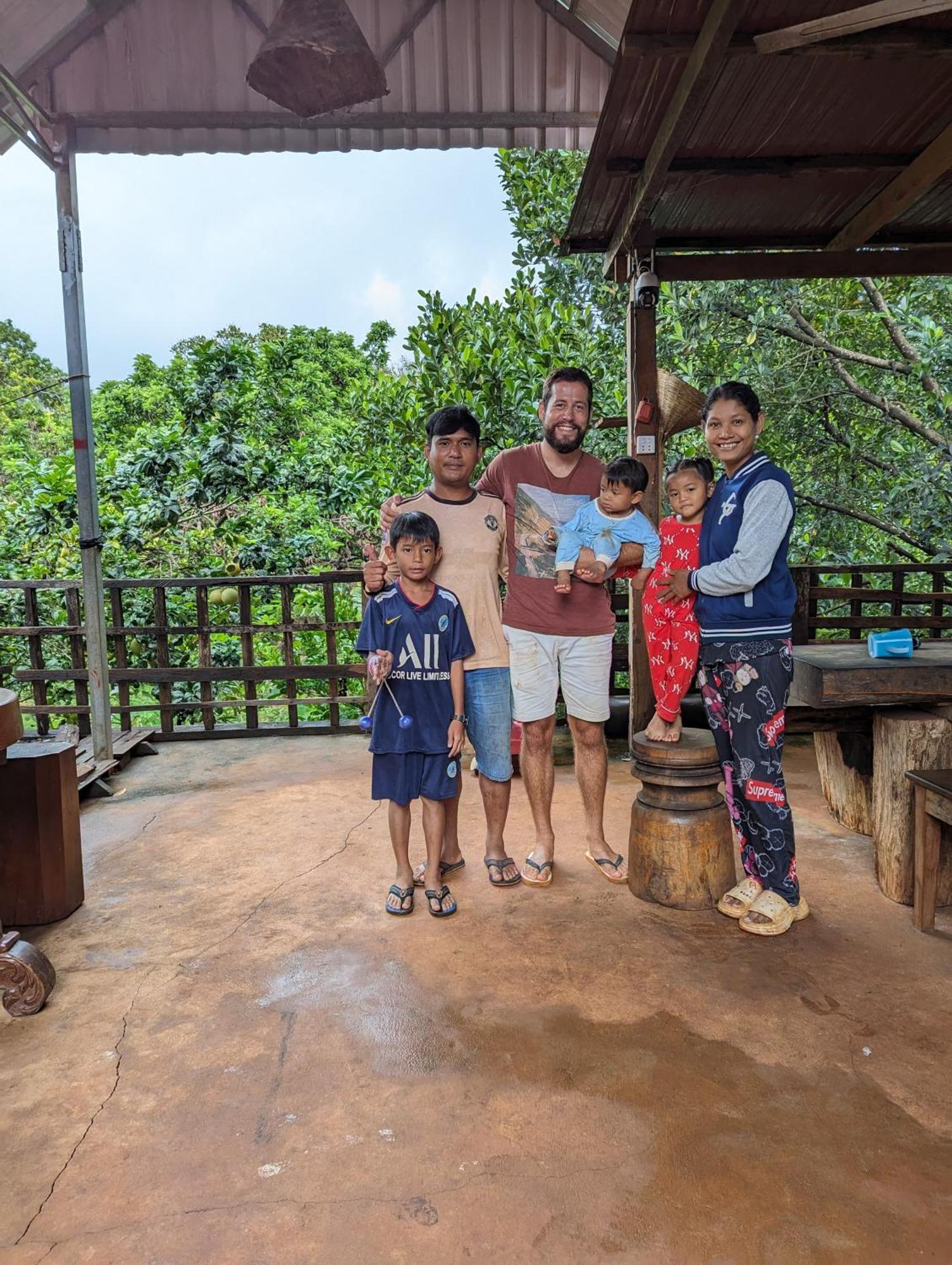Bee Bee'S Chalets Home Stay And Trekking Banlung Kültér fotó